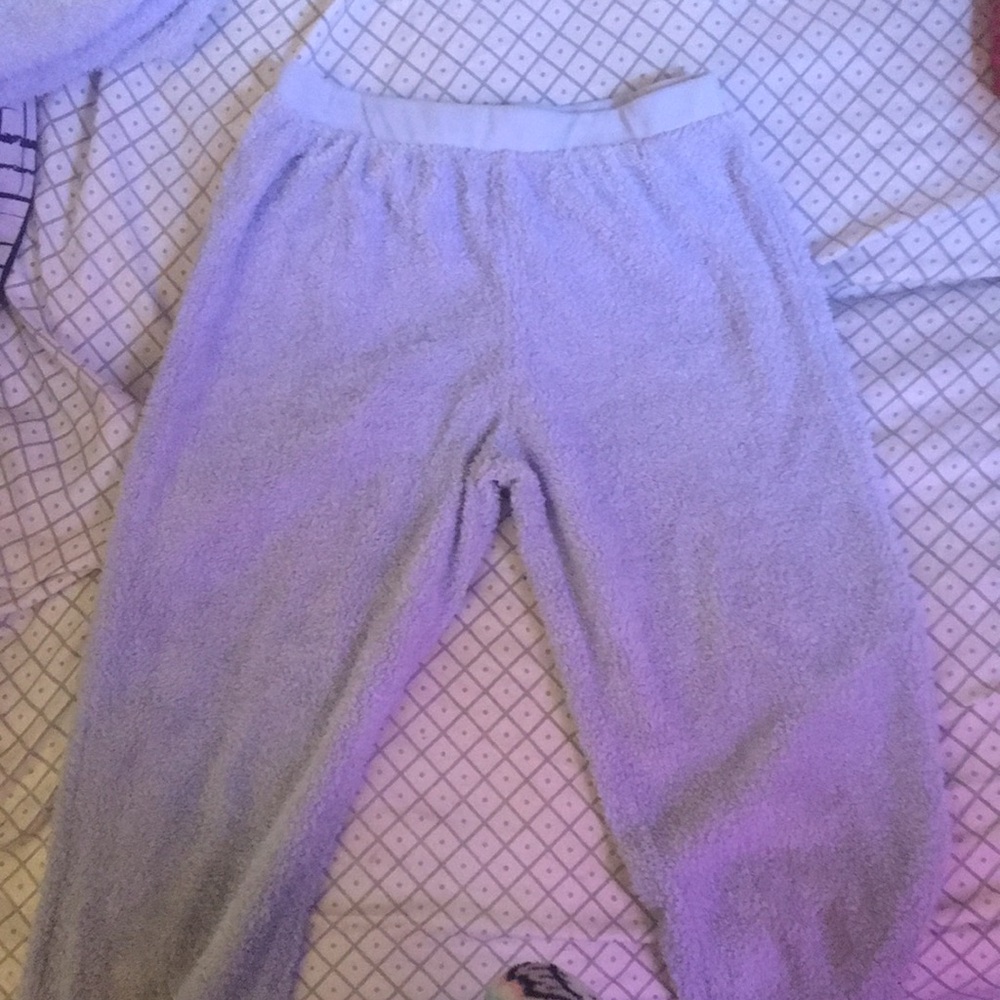 Two piece - Picture 3 of 3